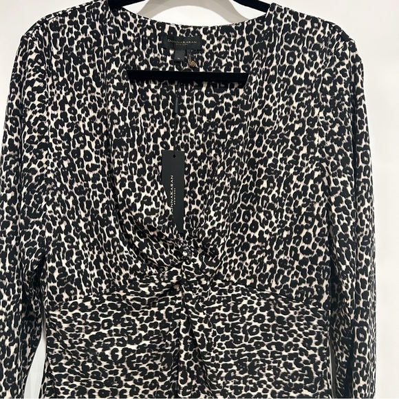 Donna Karan New York Long Sleeve Bodysuit Animal Print Womens Size XL V Neck NWT - Picture 2 of 6